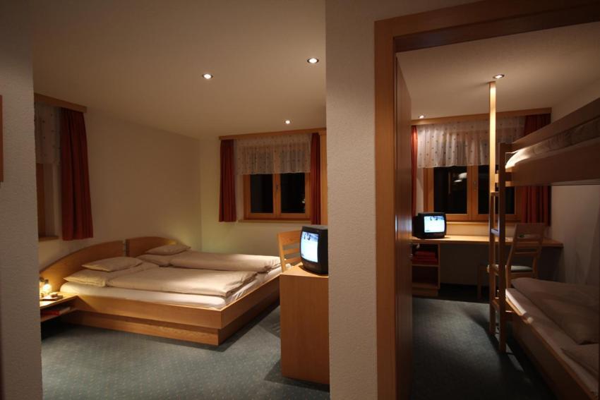 Dr'Berghof Villa Damuels Room photo