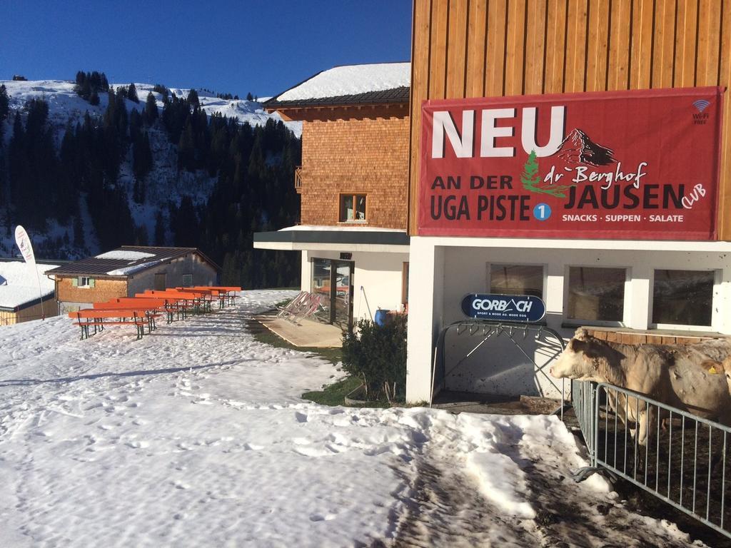 Dr'Berghof Villa Damuels Exterior photo
